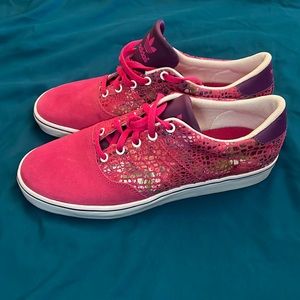 Women’s Adidas shoes size 9